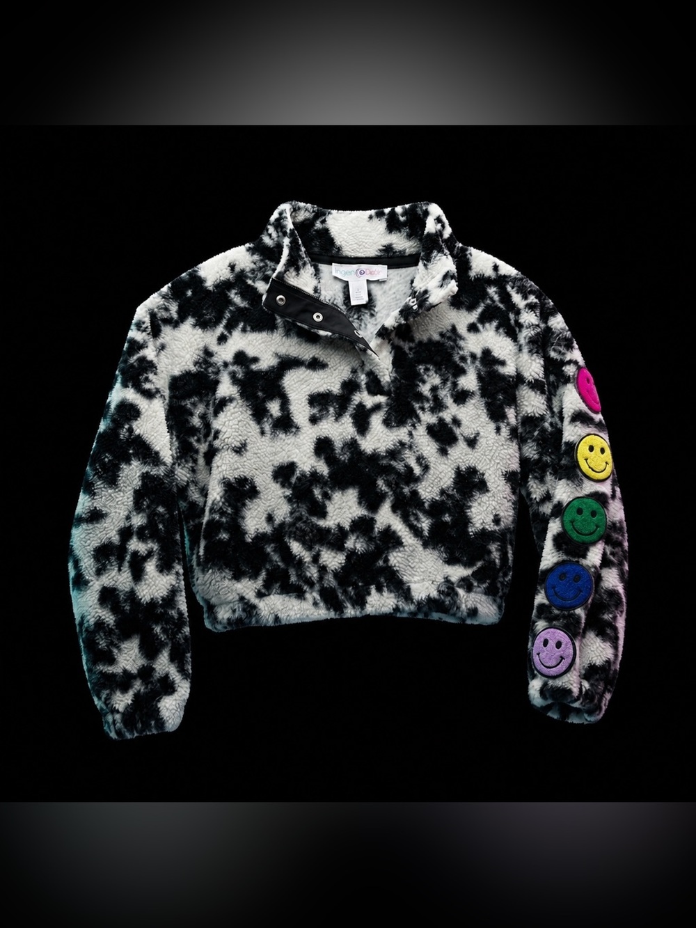 Girls cropped, quarter-snap fleece pullover from the brand Sugar & Jade. - Picture 2 of 7